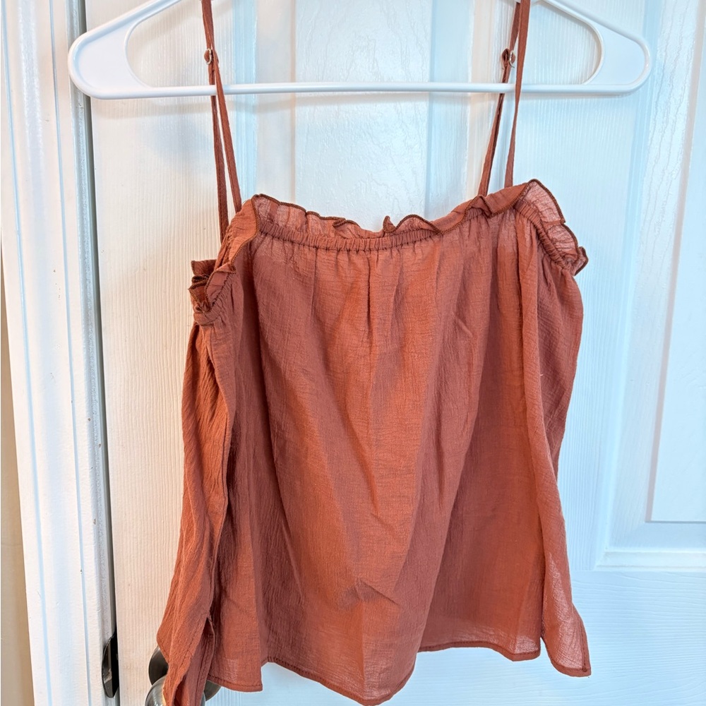 Vestique Cropped Tank